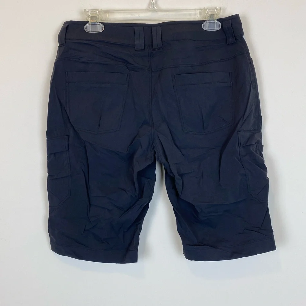 Arc'teryx Women's Cargo Shorts - Dark Blue - Picture 5 of 8